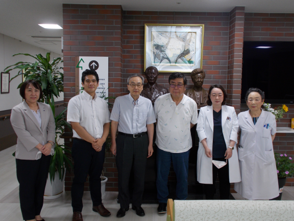 国立呉医療センターの方々が青木病院を訪問されました。